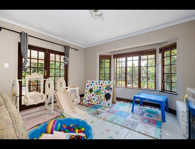 3 BEDROOM PROPERTY TO RENT IN DOUGLASDALE